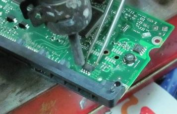 replace the pcb on hard disk step 2